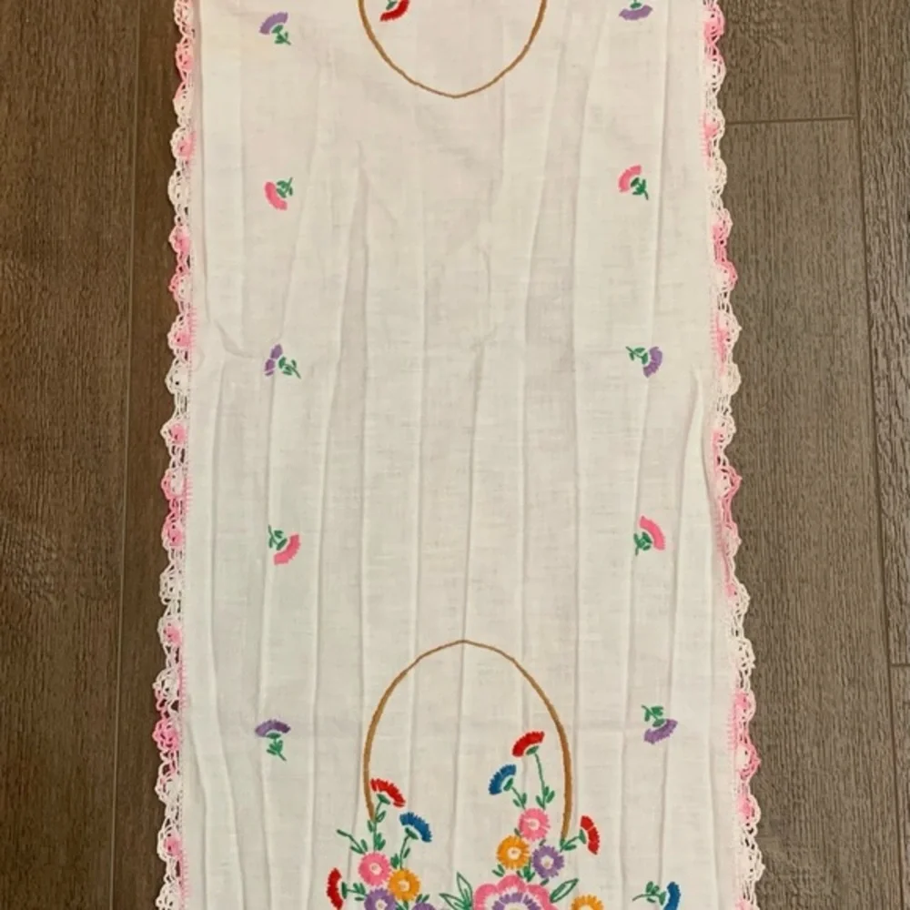 Table Runner